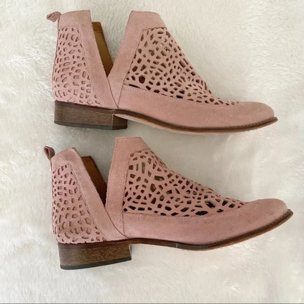 Anthropologie Howsty Nekal Pink Perforated Ankle Boot‎ Size-41  NWB